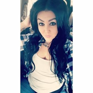 Meet your Posher, Felicia